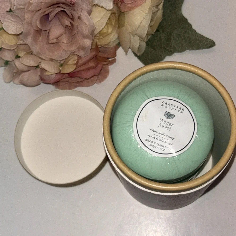 Crabtree & Evelyn Winter Forest Triple Milled Soap set